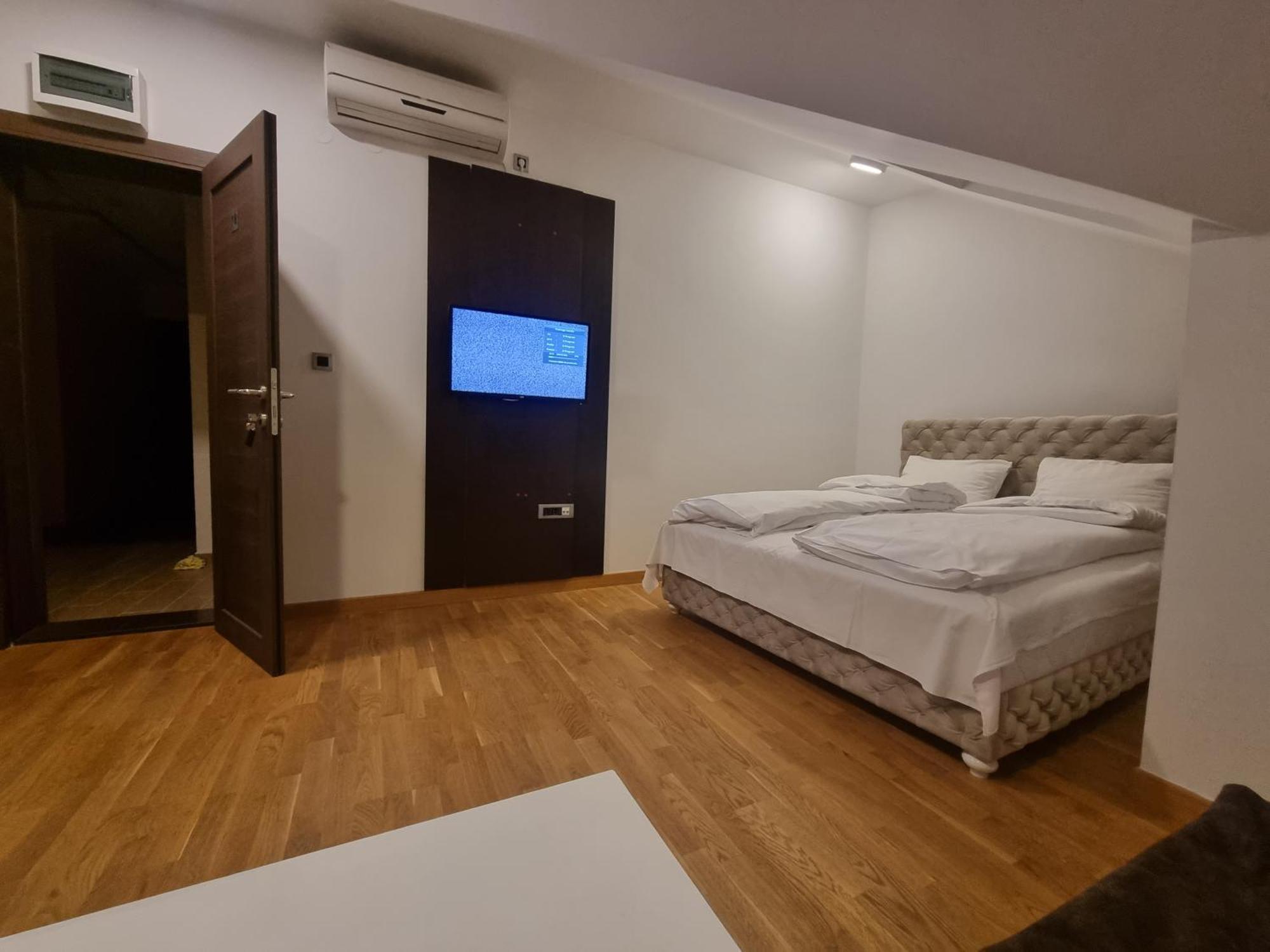 Gosnje Apartment Novi Sad Luaran gambar